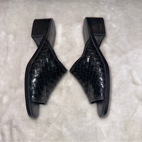 The Leather Collection Black Woven Leather Slide Chunky Heel Sandals Size 7.5 - Picture 4 of 13